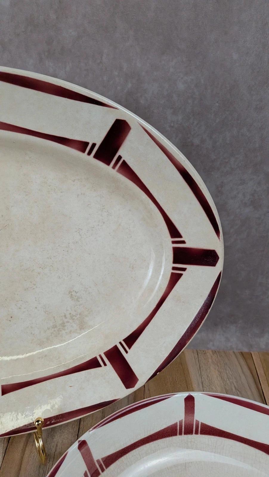Lot de 2 plats anciens Badonviller – Modèle Louise