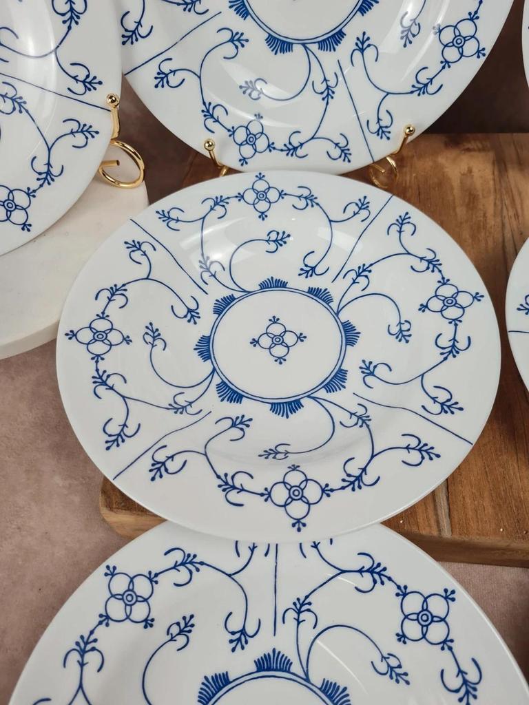 Lot de 8 assiettes creuses Arcopal modèle “régence”