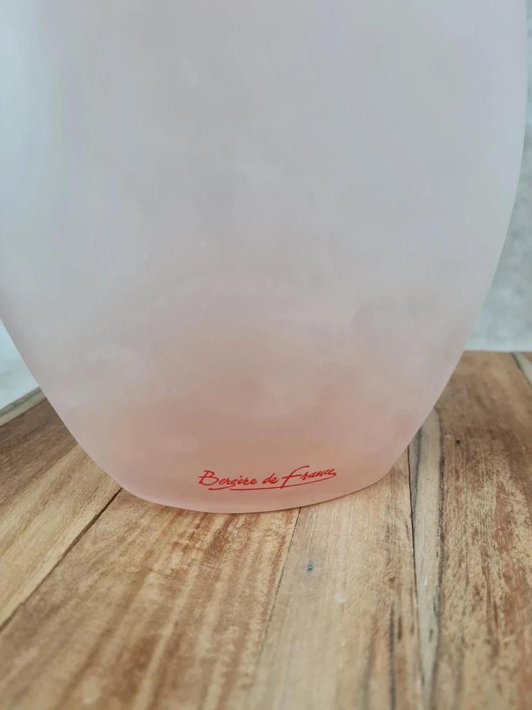 🌸 Paire de vases Bergère de France – verre dépoli rose poudré 🌸