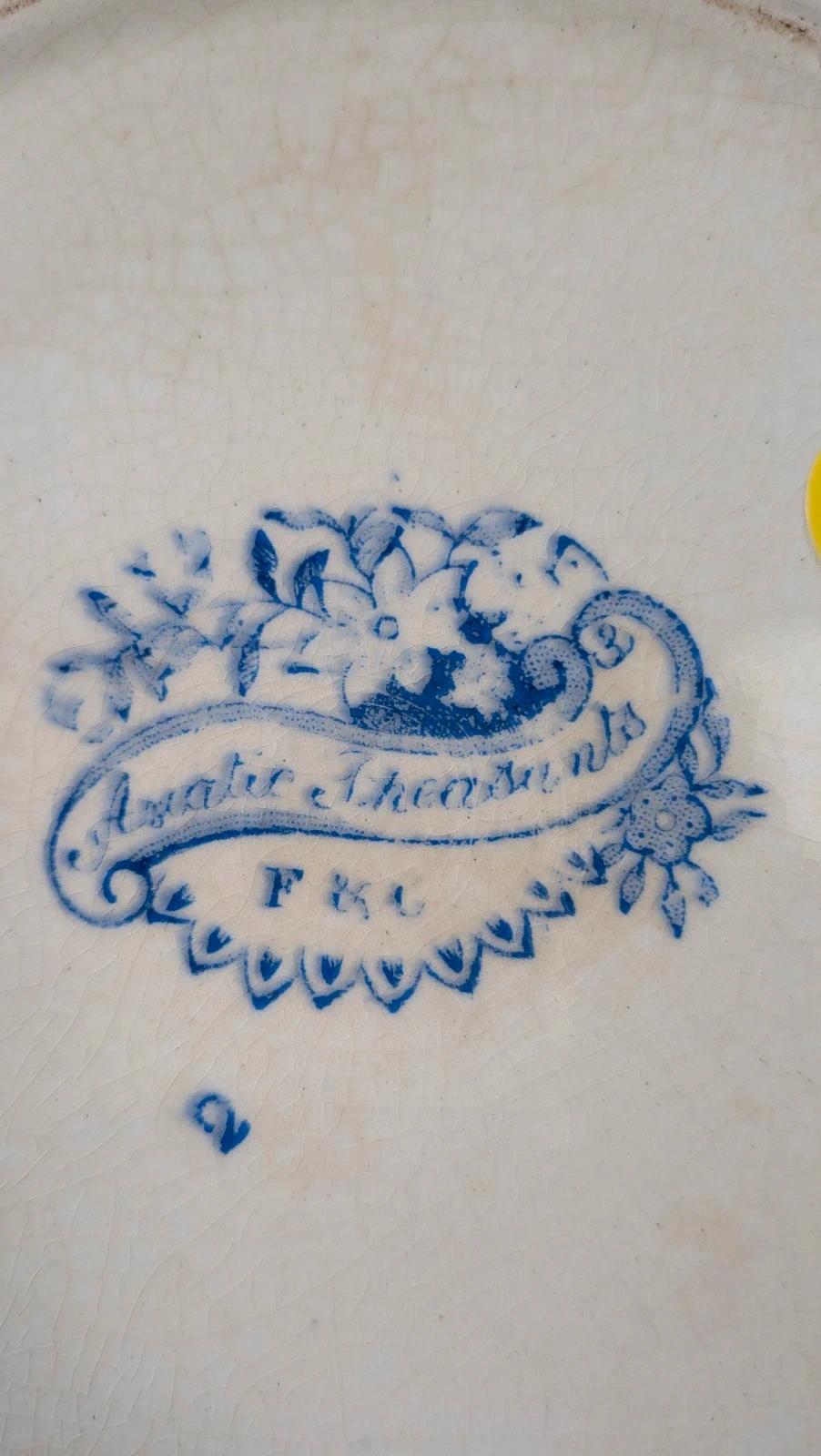 Plat ancien anglais – motif “asiatic Pheasants”