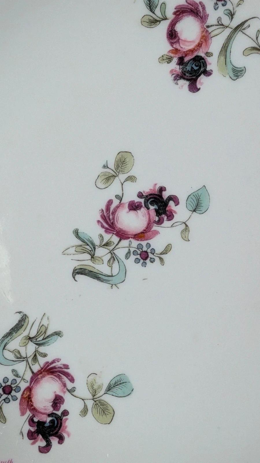 Lot de 5 petites assiettes anciennes Limoges A. Lanternier – décor fleuri rose