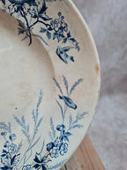 Grand plat ovale Terre de Fer Creil & Montereau Linotte bleu, décor oiseaux ancien