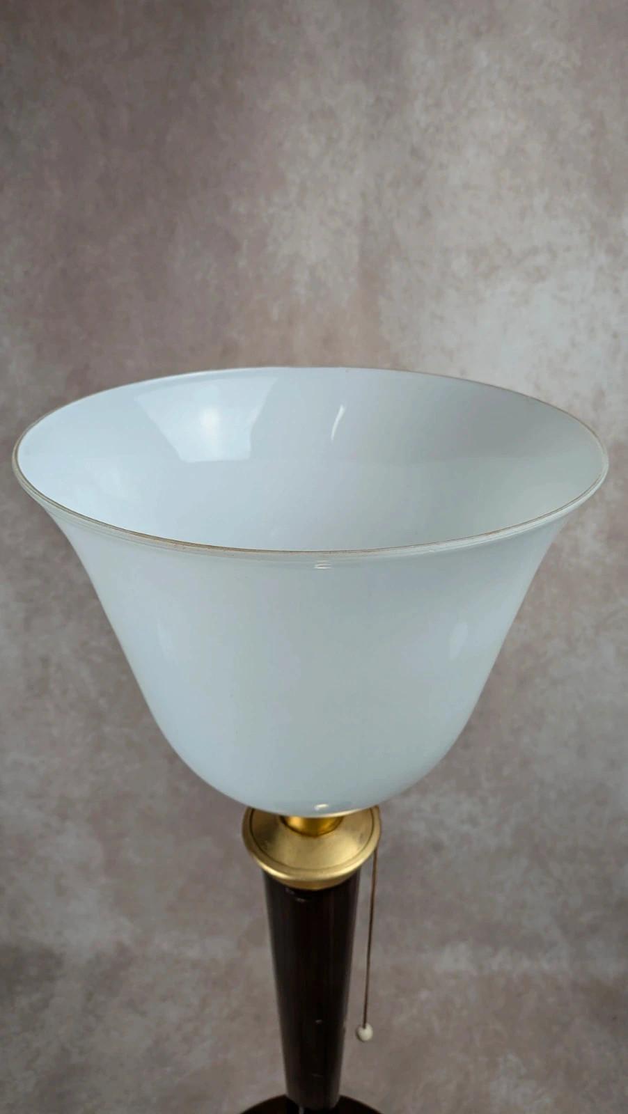 Lampe Mazda ancienne sur pied
