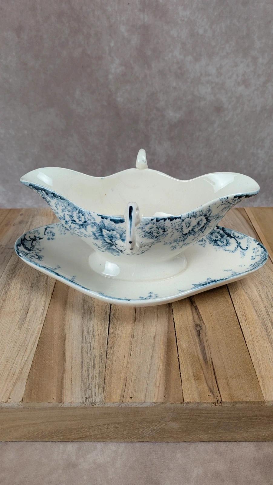 Saucière ancienne Boulenger & Cie – modèle Derby, terre de fer – Choisy-le-roi