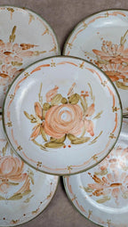 Lot de 6 assiettes plates artisanales signées Maïté – décors peints à la main