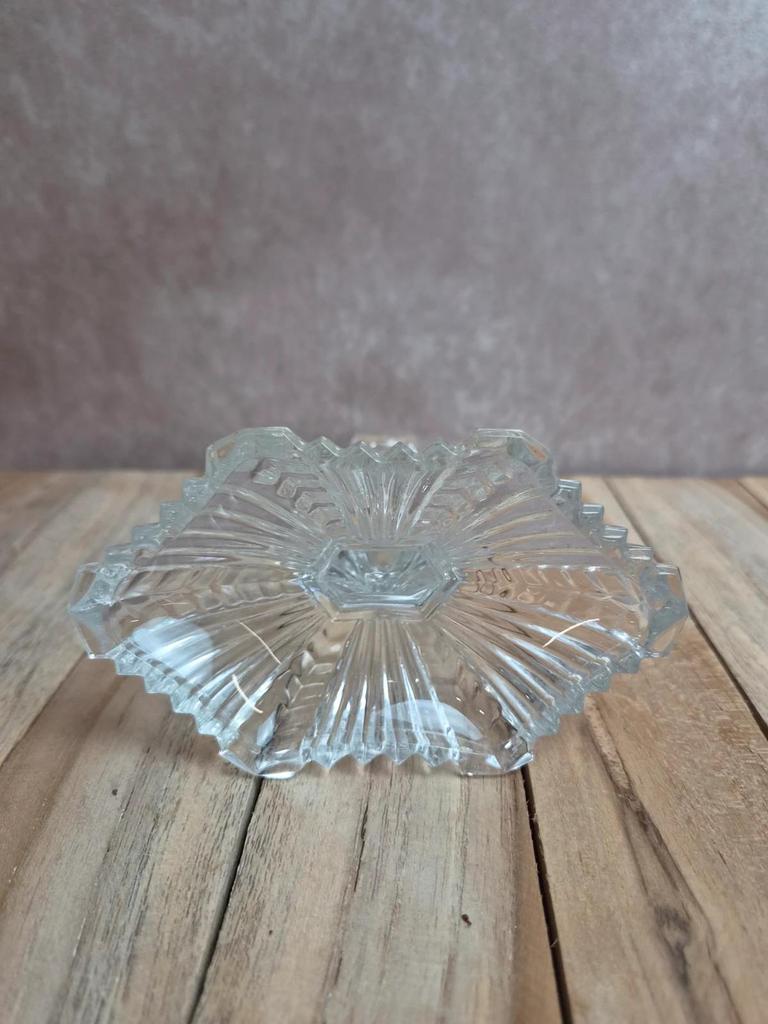 Bougeoir ancien en verre moulé pressé – décor Art déco