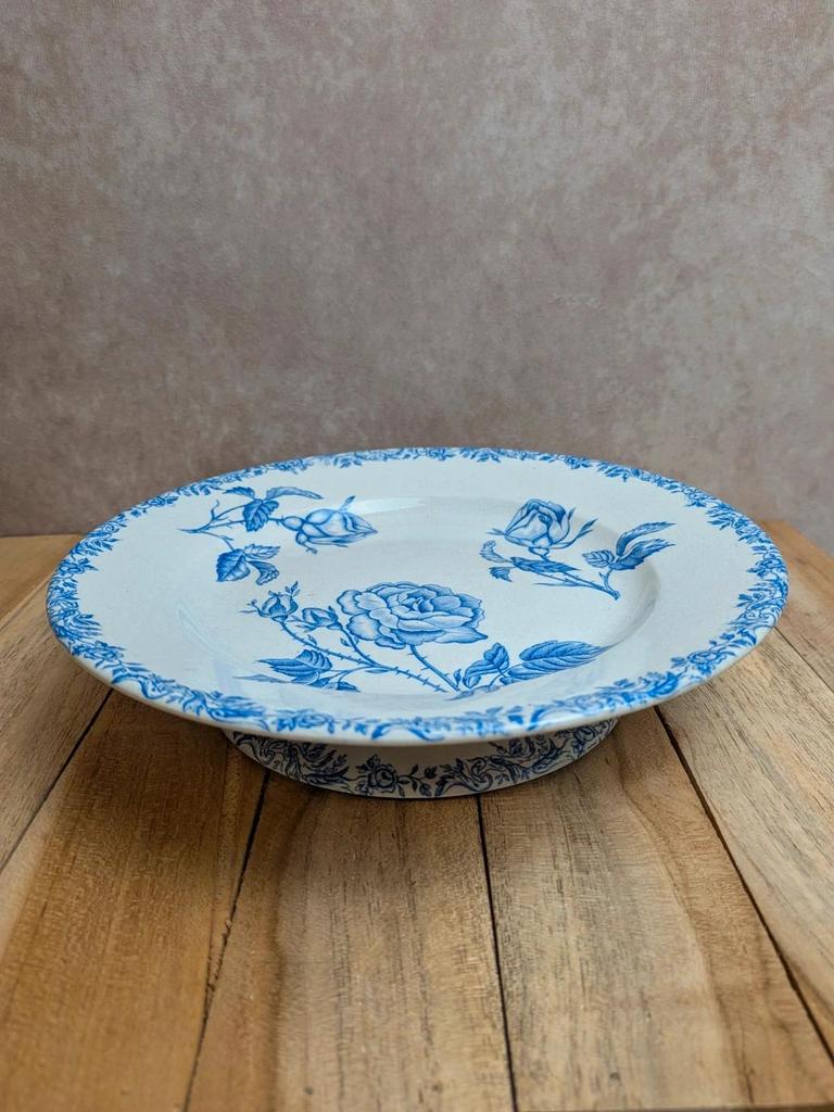 Compotier ancien en terre de fer – Décor de roses bleues – Sur piédouche