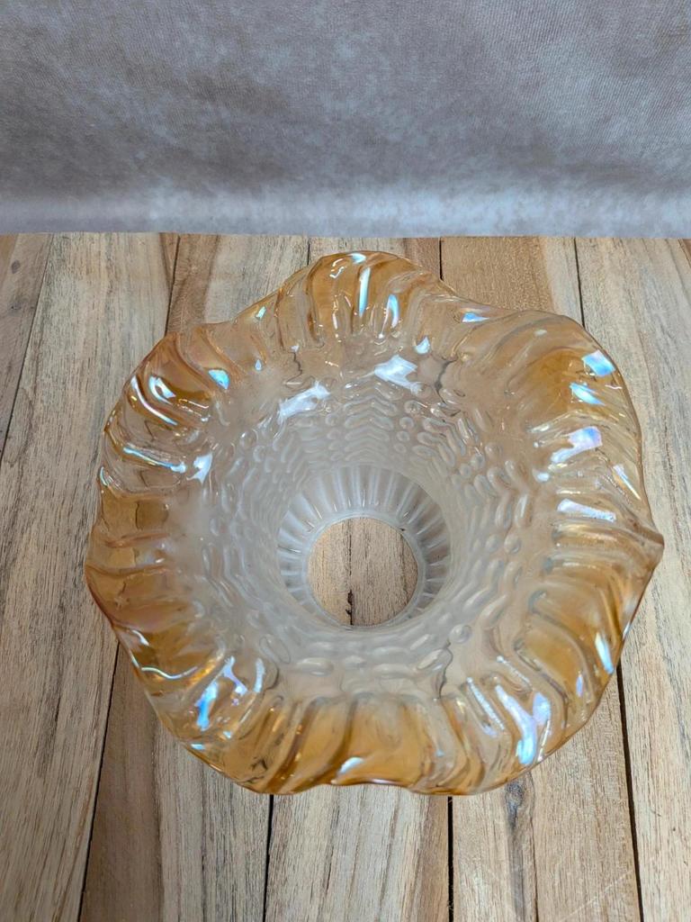 Abat-jour vintage en verre ambré irisé – tulipe