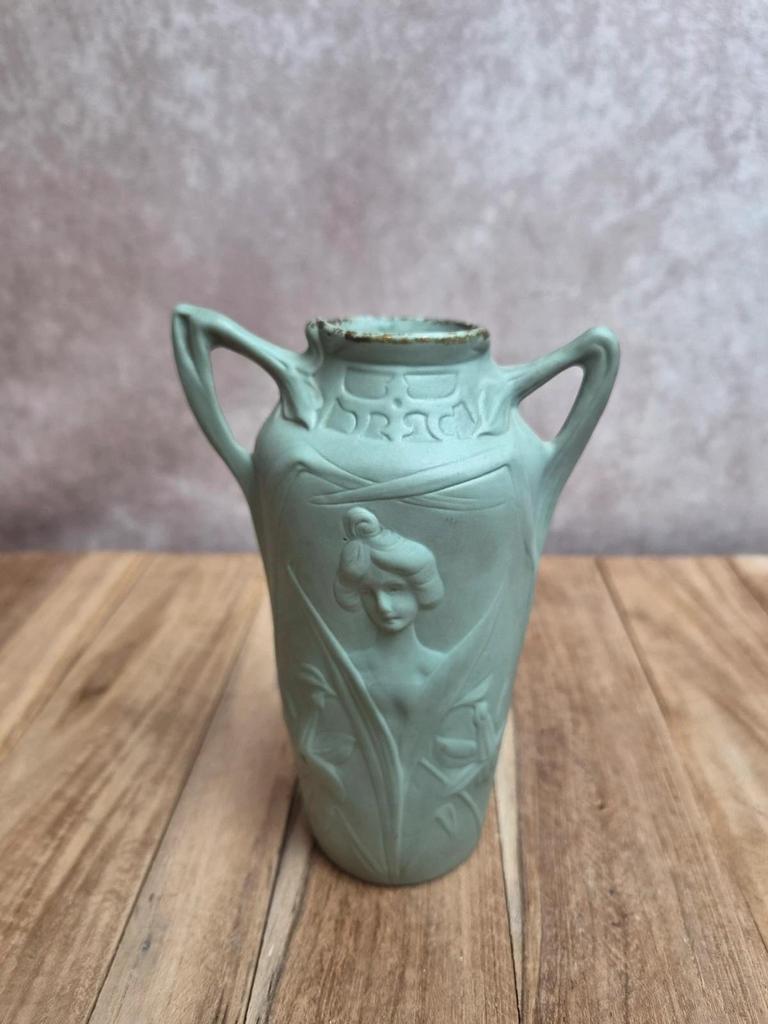 Vase Art nouveau Schäfer & Vater Jugendstil biscuit vert vers 1900