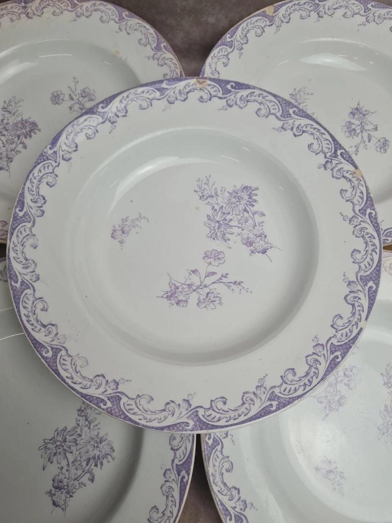 Lot 5 assiettes creuses Terre de Fer Creil & Montereau Service Louis Xv lilas rare