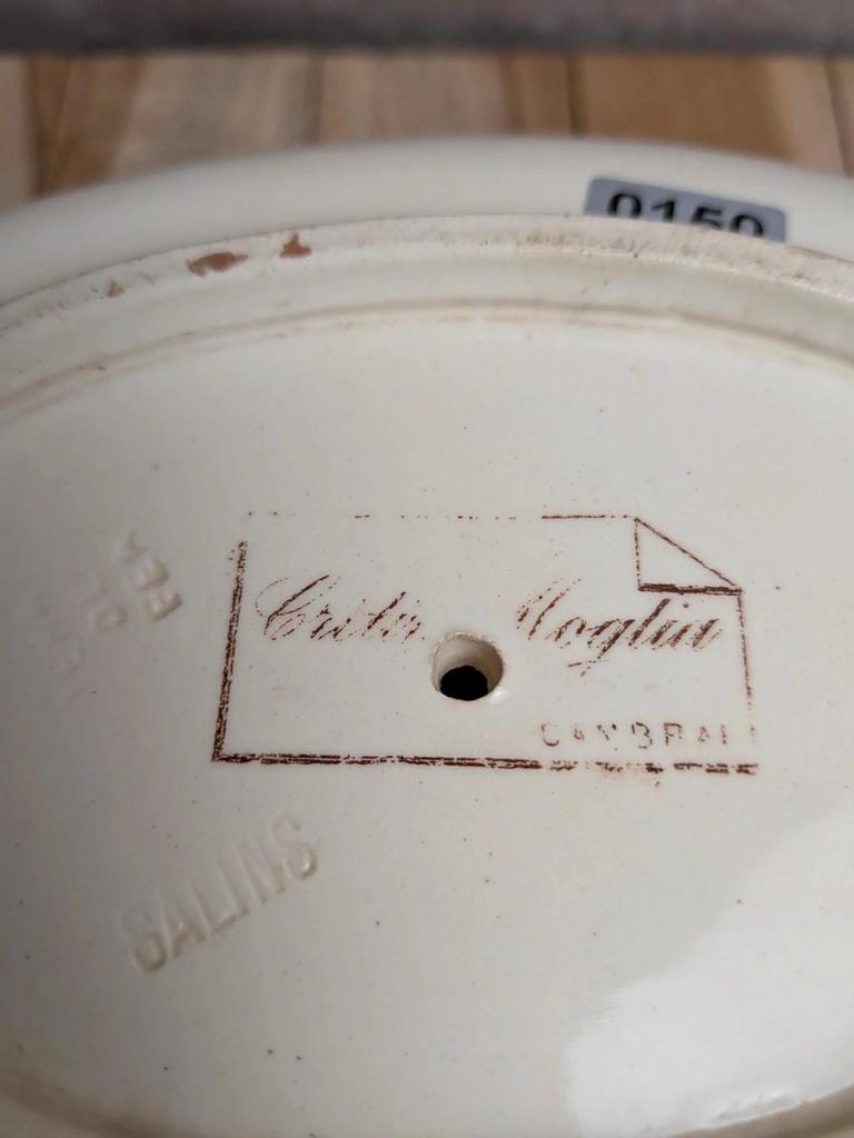 Saucière ancienne en terre de fer Salins – Décor libellule sépia – Avec couvercle