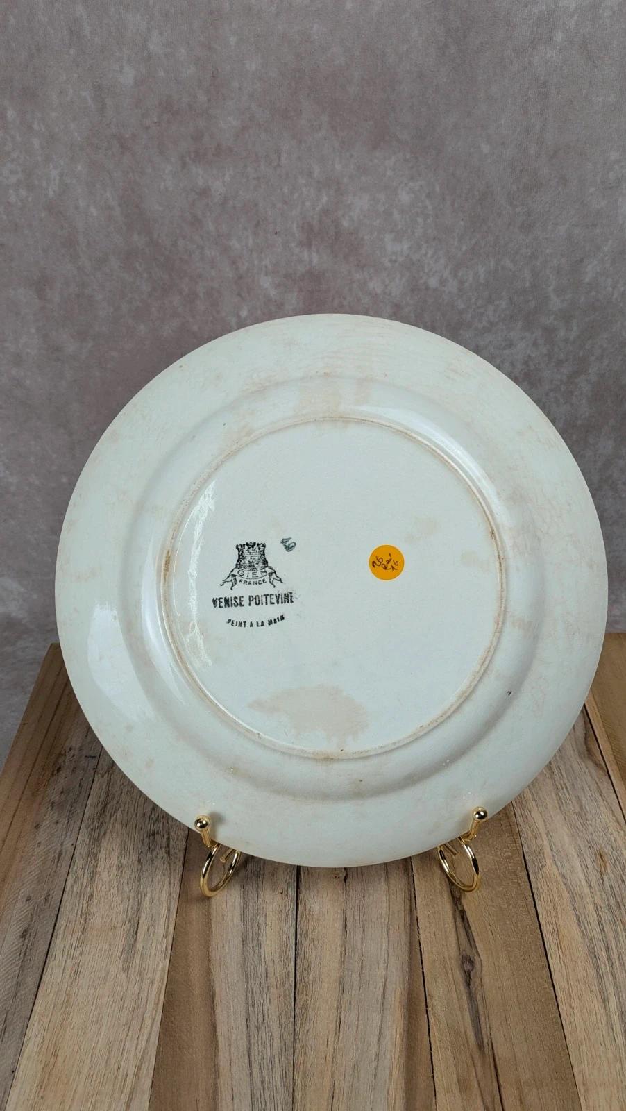 Plat ancien Gien Venise Poitevine peint à la main