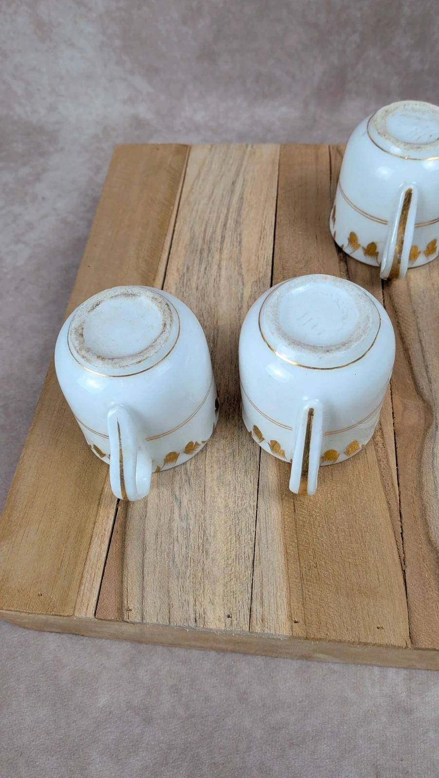 Lot de 6 tasses anciennes Vieux Paris et leurs 6 soucoupes dorées