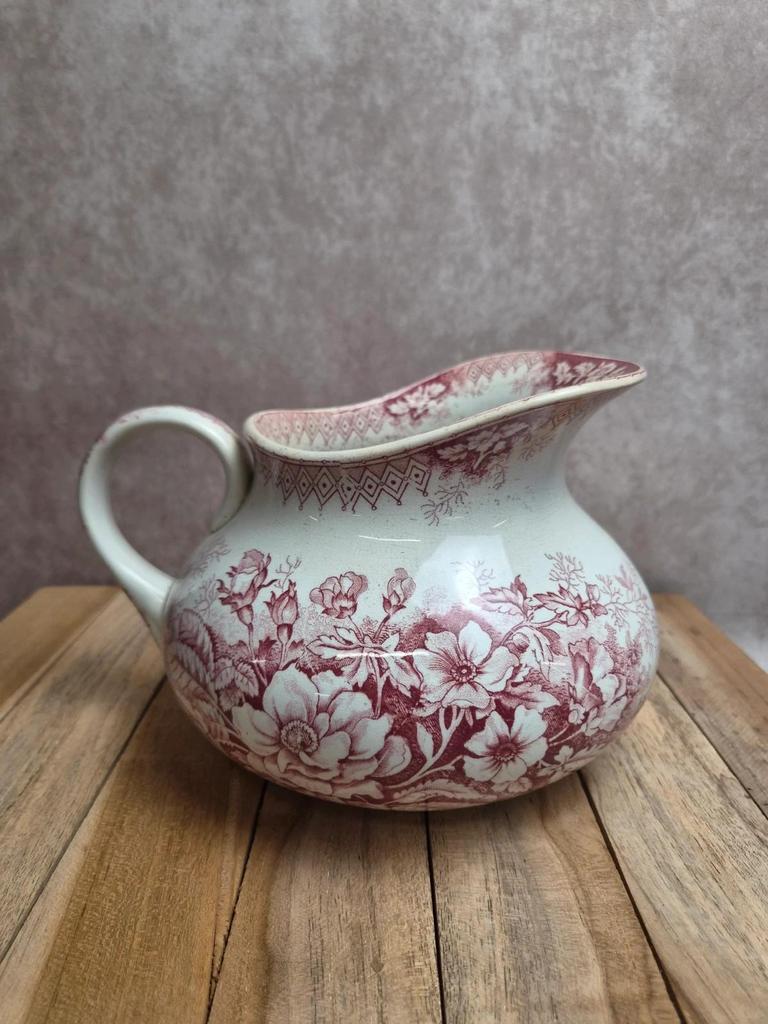 Petit broc ancien terre de fer Hamage Nord modèle Jardinière – décor rose