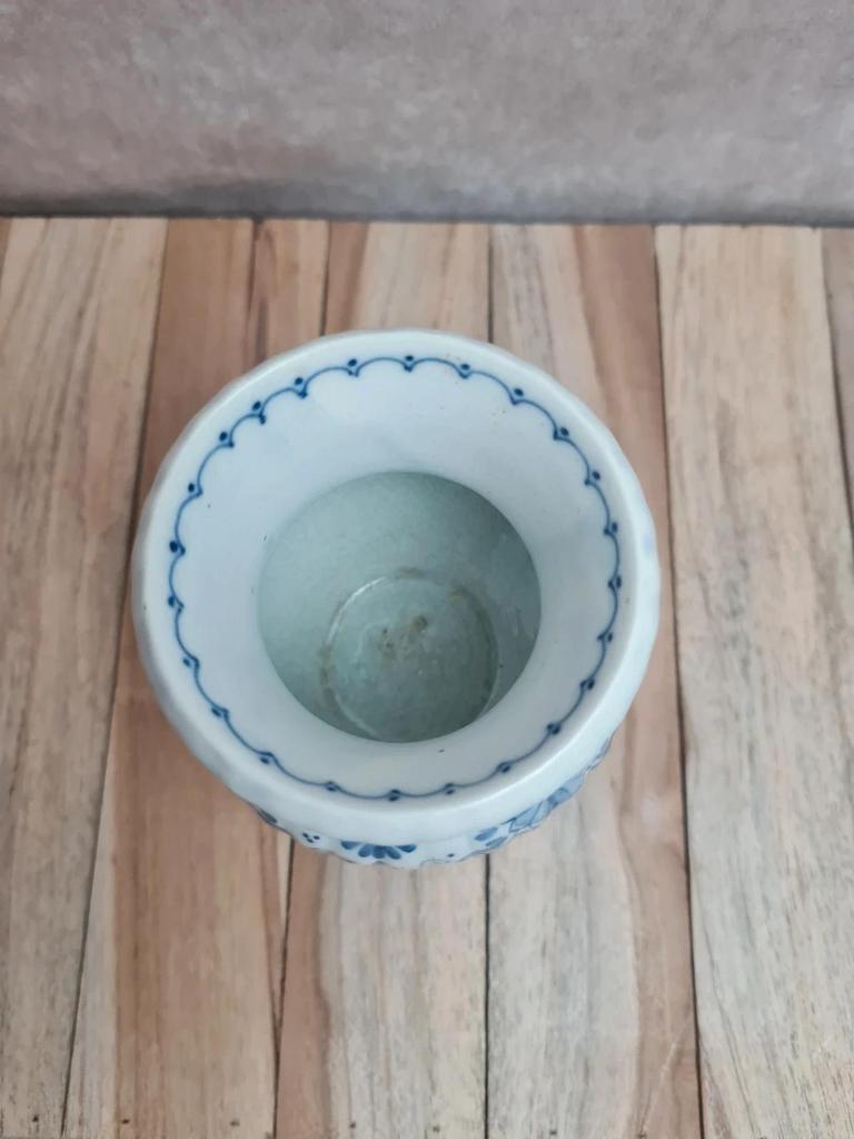 Petit vase vintage style Delft bleu blanc sur piédouche 🌿