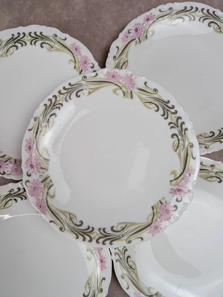 Lot de 5 assiettes à dessert Limoges en porcelaine décor Art nouveau