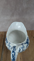 Petit pot verseur ancien anglais en faïence bleue – Made in England