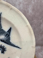Assiette ancienne Longwy – modèle Japonais – décor oiseaux noir & blanc