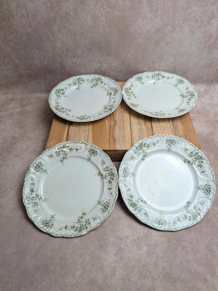 Lot de 4 assiettes plates anciennes Terre de fer Saint-amand Lebacqz & Bouchart – Watteau