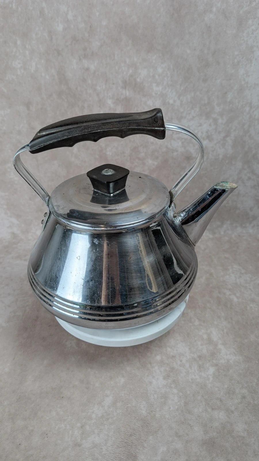 Cafetière vintage en inox et bakélite