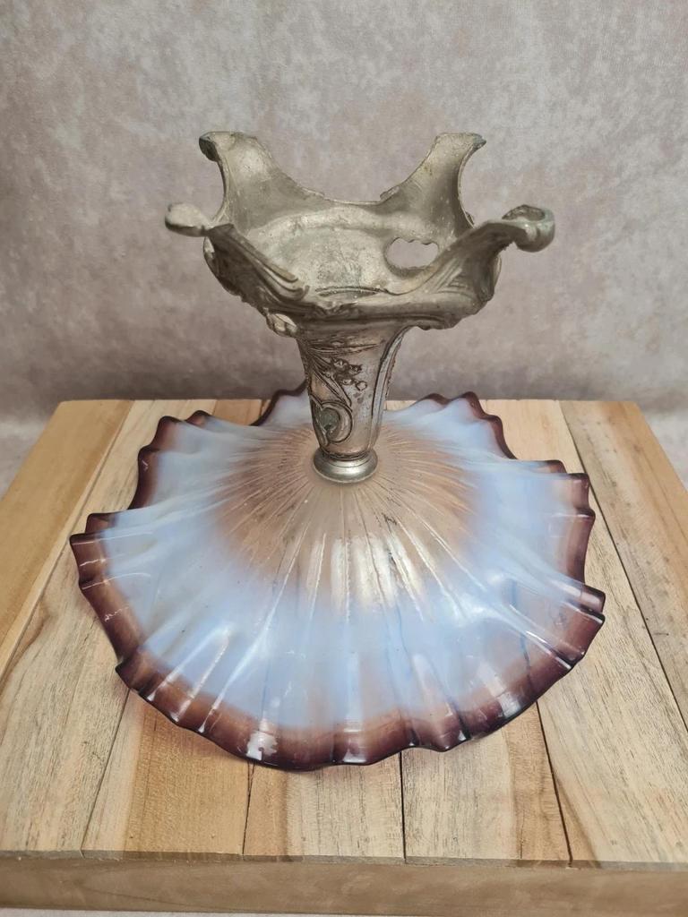 Coupe ancienne Art nouveau en métal argenté et verre opalin violine 🌿