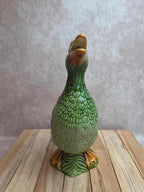 Grand pichet canard en barbotine vintage – faïence émaillée verte – 29 cm