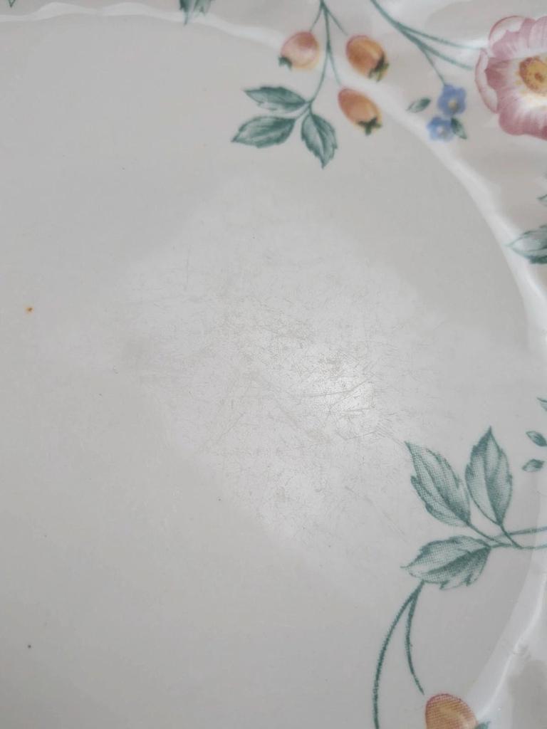 Lot de 5 assiettes plates Churchill Briar Rose – Faïence anglaise vintage