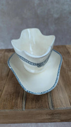 Ancienne saucière Salins – décor bleu sur faïence blanche