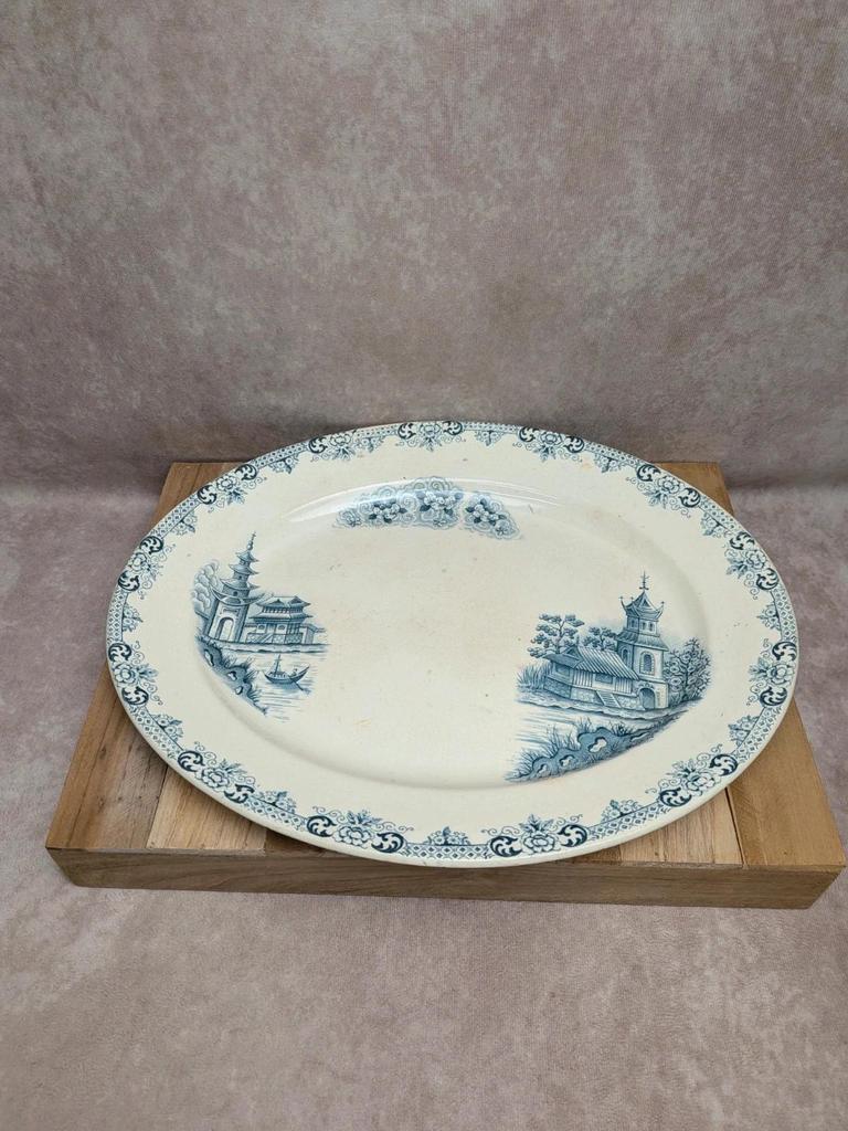 Plat ovale ancien Terre de fer Hb&c modèle Saïgon décor asiatique