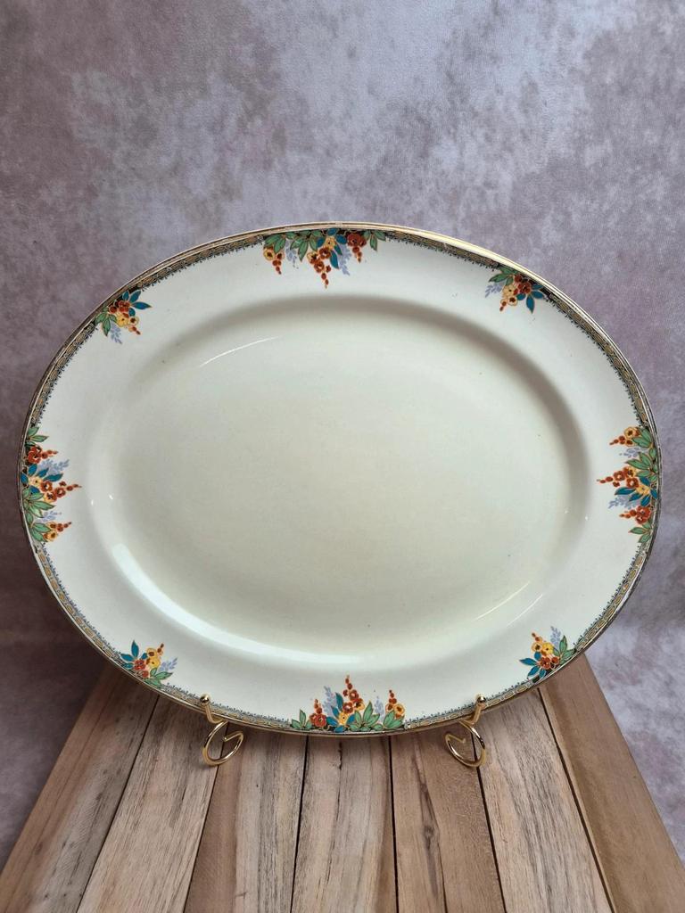 Grand plat ovale en faïence anglaise Homeleigh Ware Arcady – Années 1930