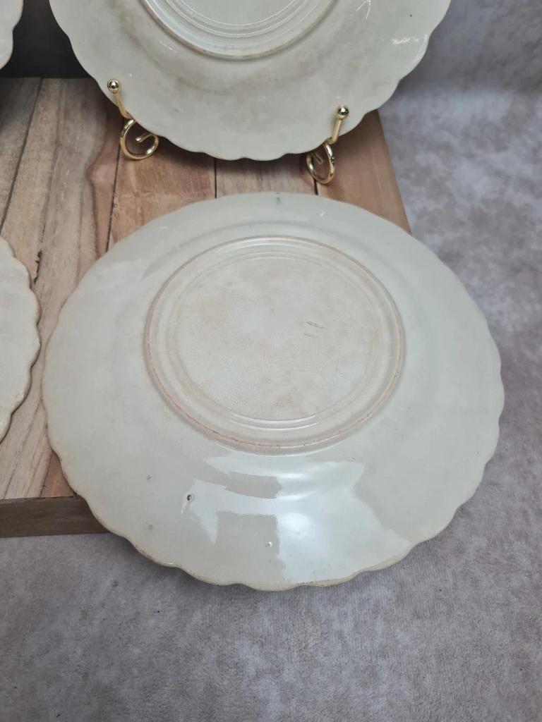 Lot de 4 assiettes à dessert anciennes terre de fer décor floral bleu et vert 🌿