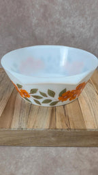Grand plat Arcopal fleurs orange