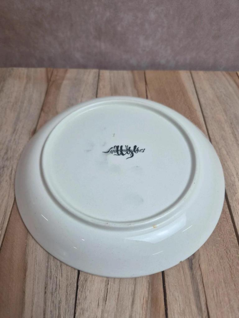 Ancienne tasse à chocolat Sarreguemines – décor abeille – fin Xixe
