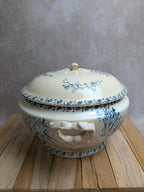 Soupière ancienne en terre de fer Gien – Modèle Fougère – Décor bleu