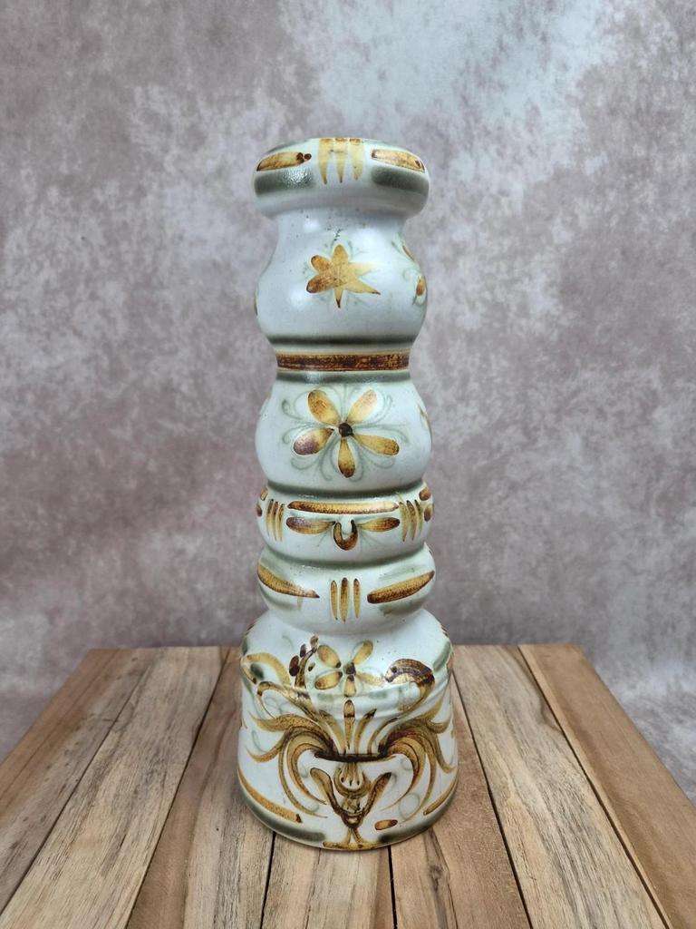 Grand vase bougeoir Keraluc Quimper Bo4 décor G6 – Georges Allier