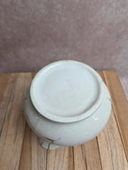 Ancien broc de toilette porcelaine de Paris Xixe décor doré