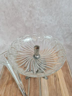 Centre de table ancien en verre moulé et métal argenté