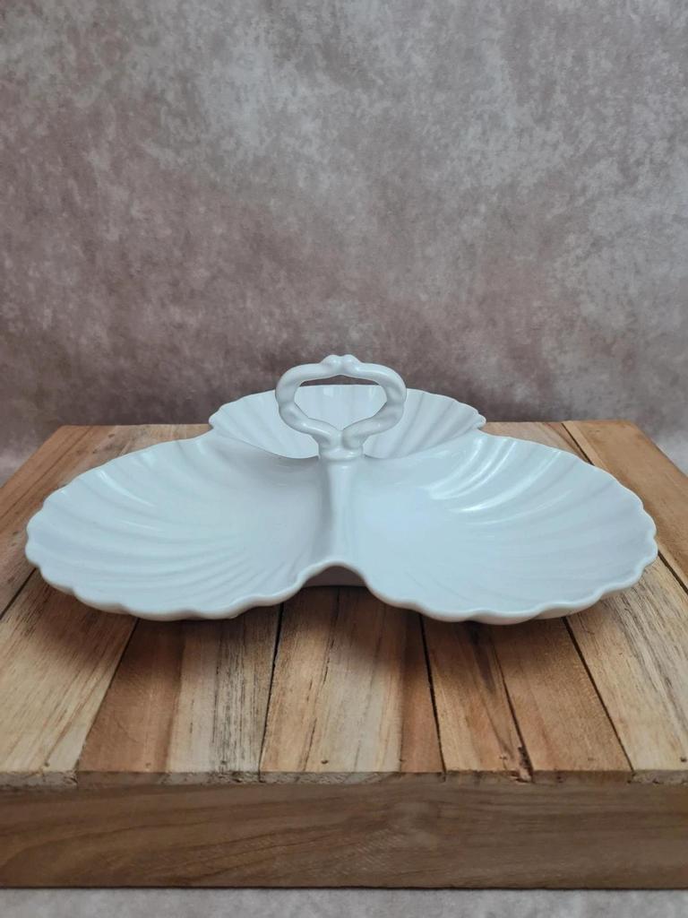 Présentoir ancien 3 compartiments coquille en porcelaine blanche