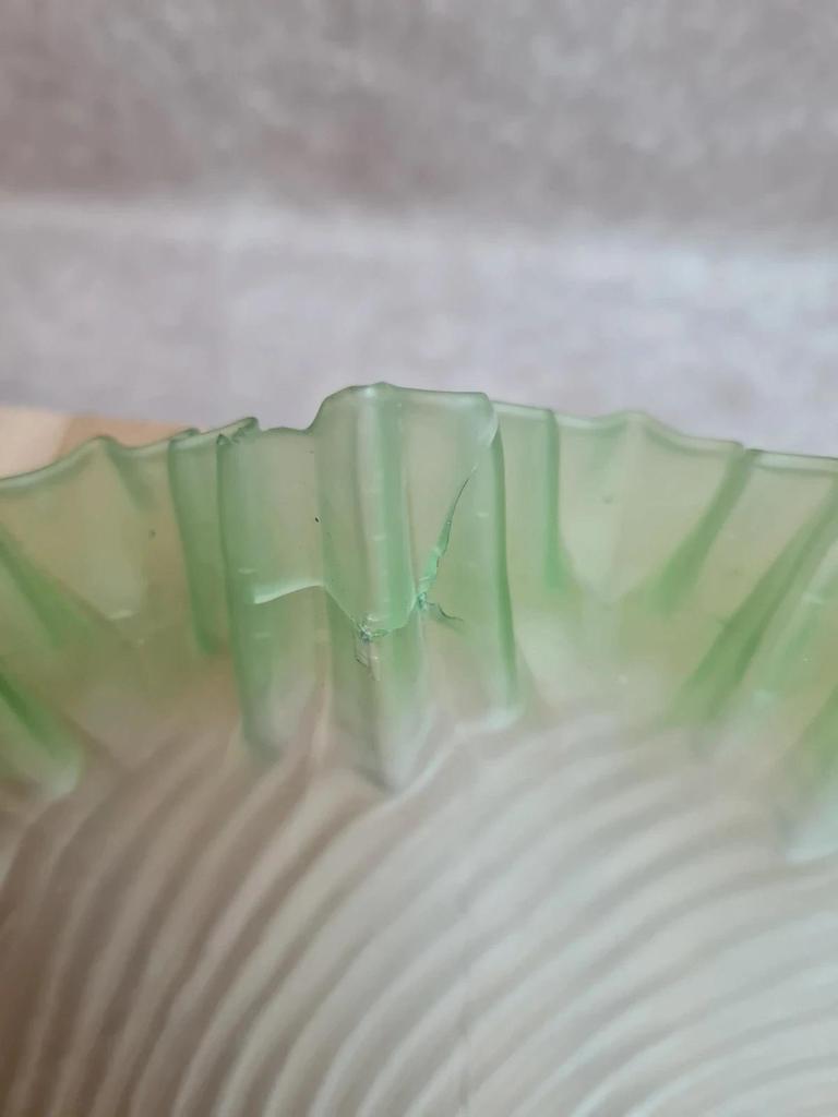 Abat-jour ancien en verre dépoli vert 🍃