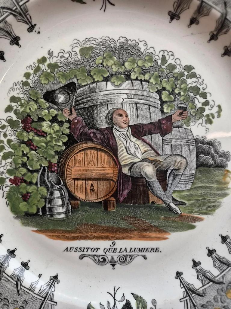Assiette parlante polychrome Creil et Montereau – Lebeuf Milliet & Cie – Xixe