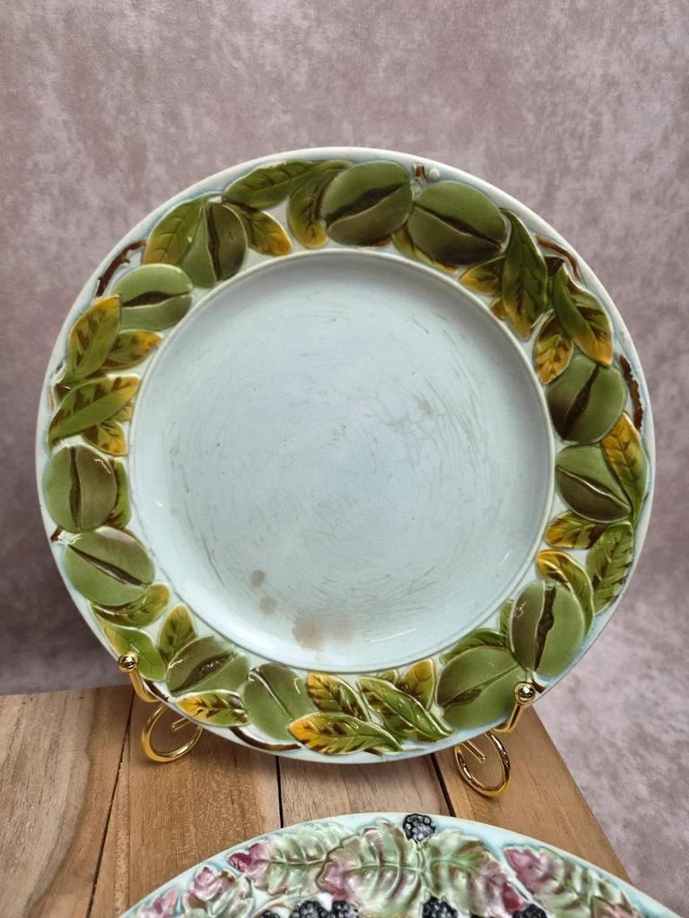 Lot de 6 assiettes à dessert en barbotine Saint-amand-les-eaux – Décors fruits
