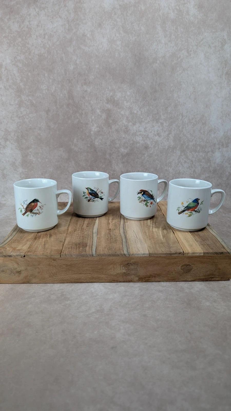 Lot de 4 tasses vintage monopoli – motifs oiseaux