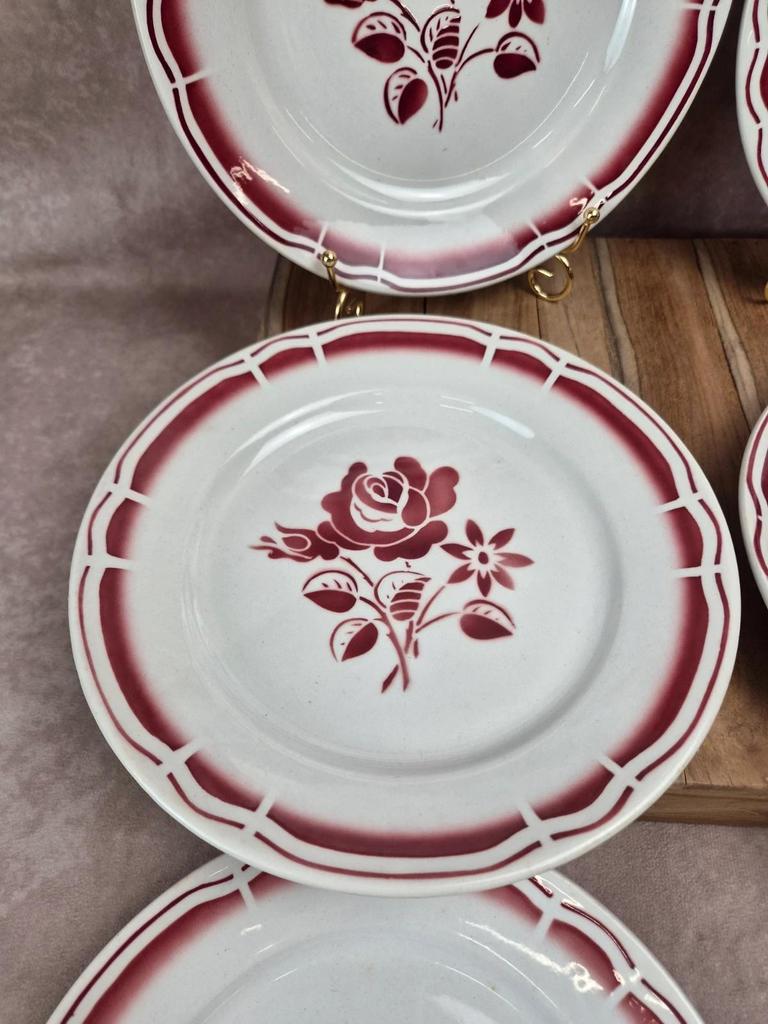 Lot de 6 assiettes plates anciennes Badonviller Fb – roses bordeaux