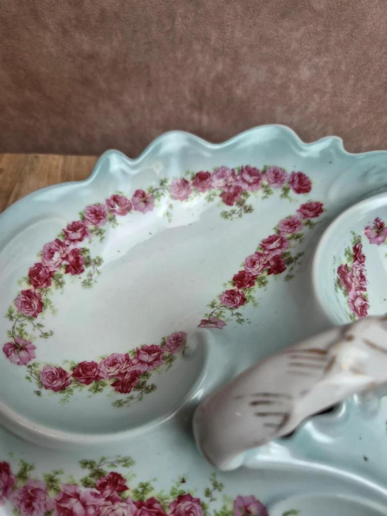 Mendiant ancien en porcelaine – 3 compartiments – décor de roses