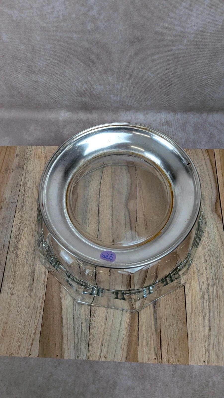 Plat / Coupe Art Déco en verre facetté et pied métal argenté – centre de table vintage