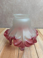 Abat-jour tulipe ancien en verre satiné rose – Style Art nouveau