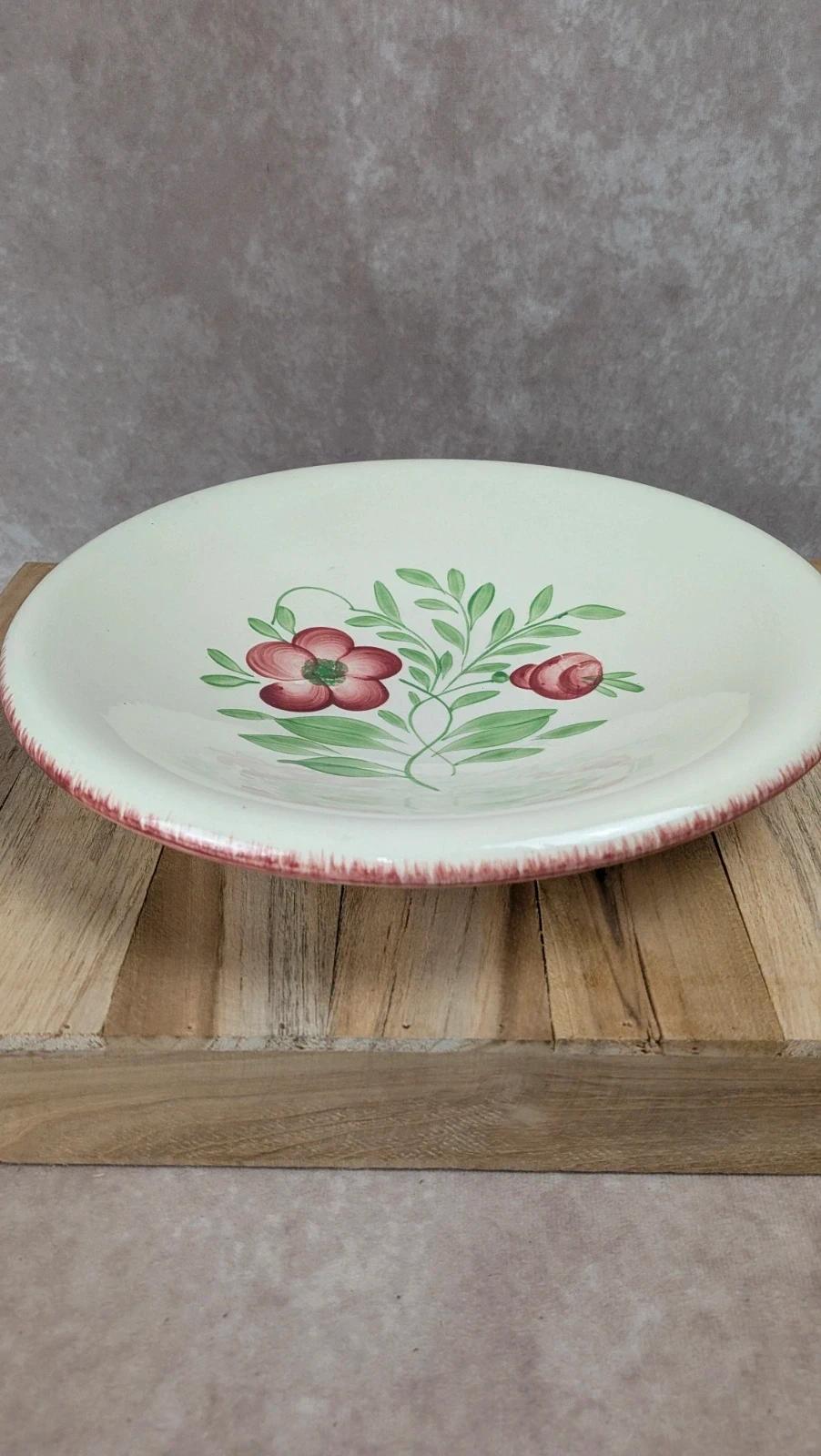 Plat creux ancien Villeroy & Boch – décor floral – esprit viennois