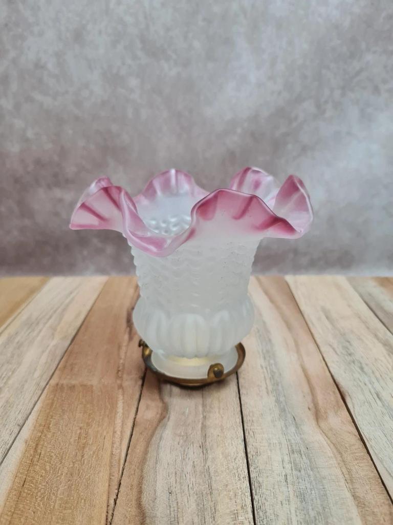Applique / abat-jour vintage verre moulé rose givré – style tulipe 🌸