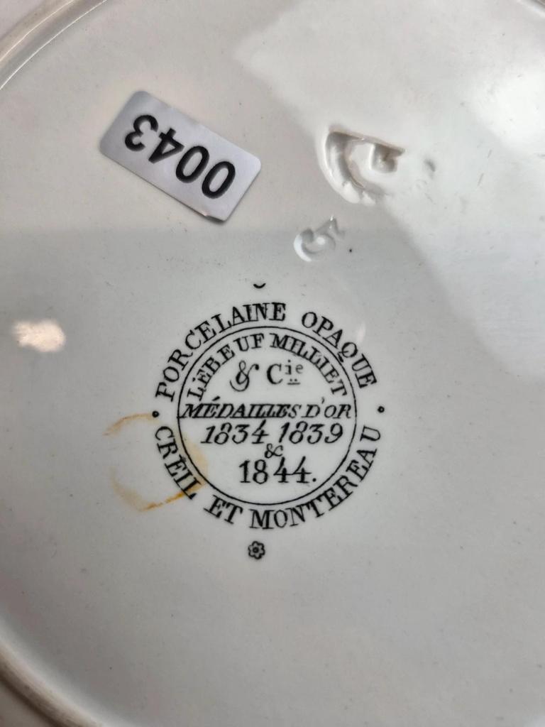 Assiette parlante polychrome Creil et Montereau – Lebeuf Milliet & Cie – Xixe