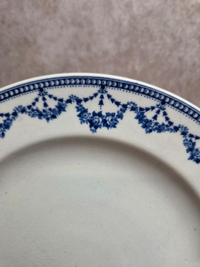 Assiette ancienne anglaise Crescent Ware Empire England décor bleu guirlandes